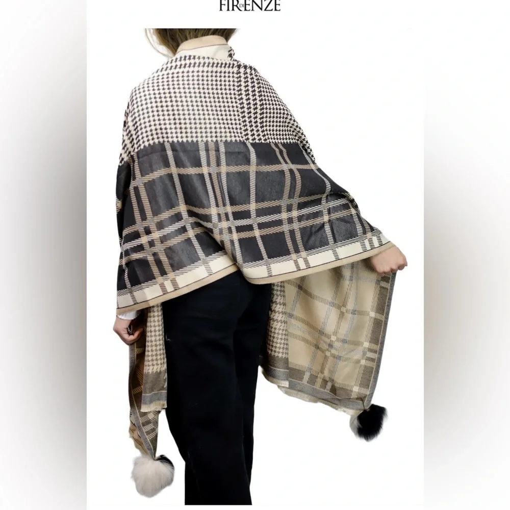 LA FIORENTINA PLAID/HOUNDSTOOTH PRINT WRAP WITH FOX POMS - BLACK & BEIGE - Picture 2 of 9